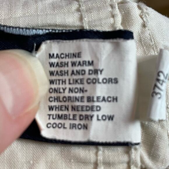 Vintage Y2K Gap light khaki ripstop mid rise utility shorts - Picture 7 of 8